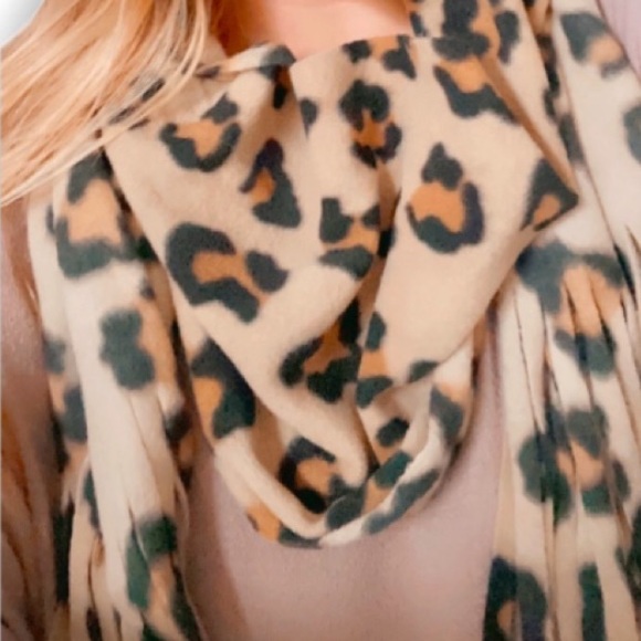 ✌🏼 #1323 Comfy Cute Animal Print Scarf - Picture 3 of 17